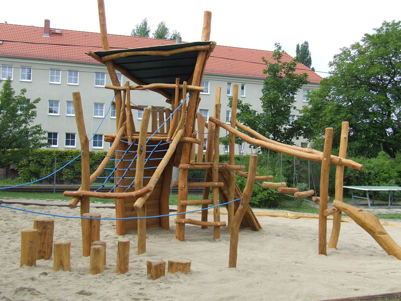 Baumhaus Diakonie in Görlitz - Holzdesign Niesky, Spielhaus, Spielburg